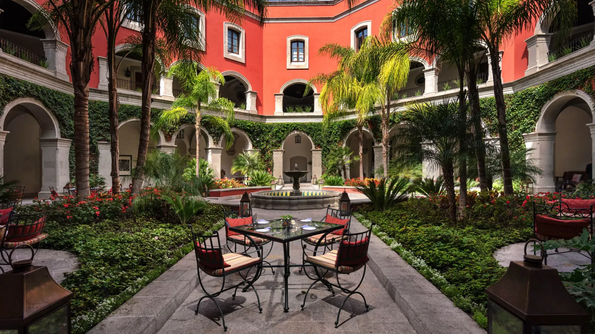 terraza de uno de los hoteles en el centro de San Miguel de Allende.